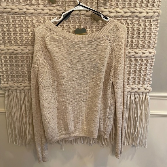 Sweater - Picture 1 of 2